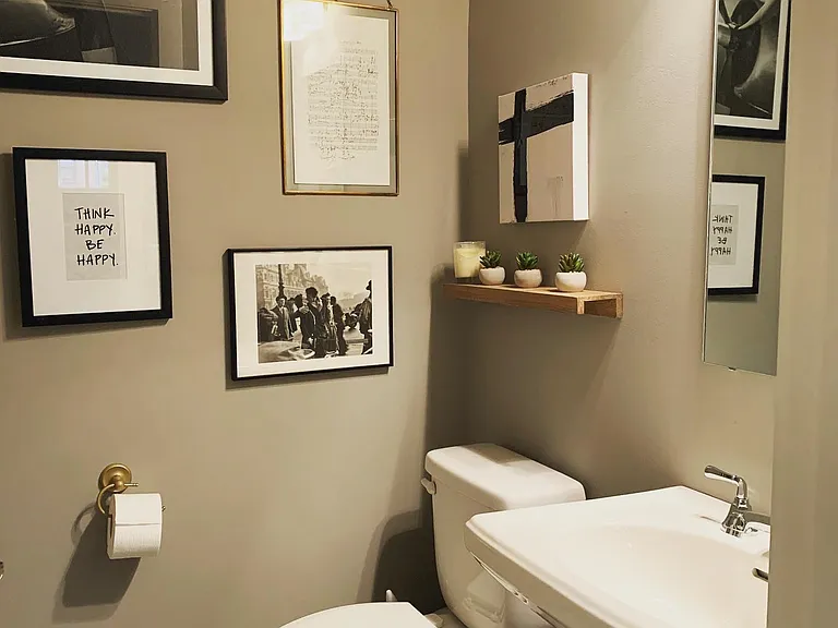 1/2 bath downstairs