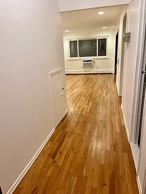 Rented by MQ Realty LLC | media 11