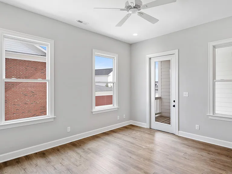 6341 Meeting St — Photo 26