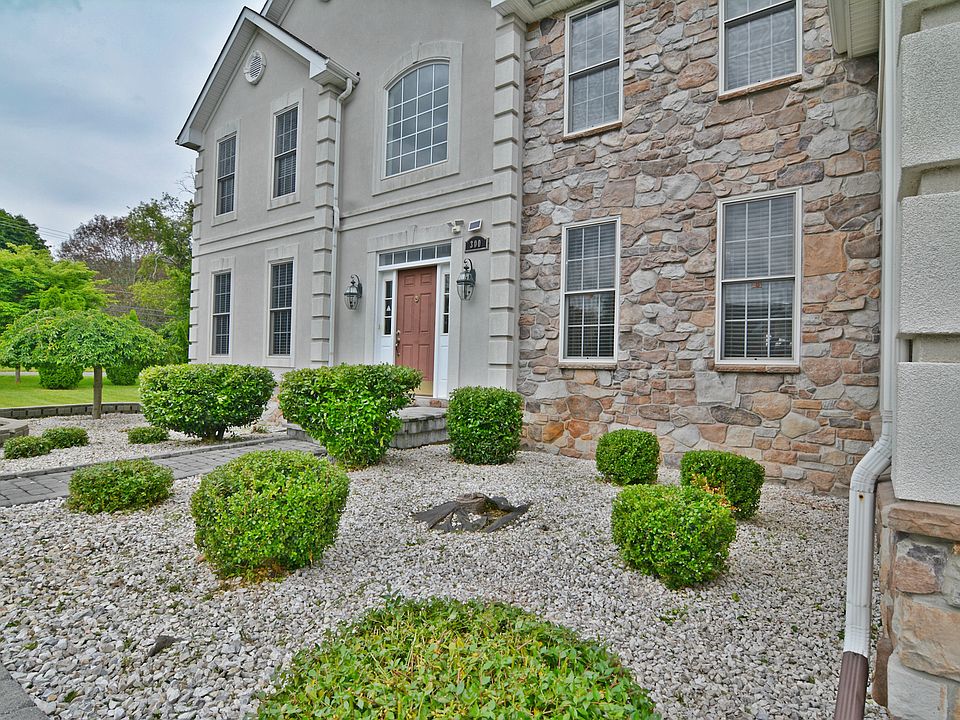 1st image of 300 Corbitt Cir