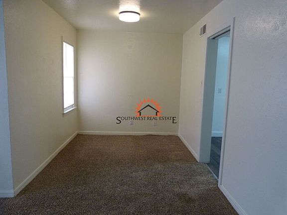 4th image of 204 Sandia Dr