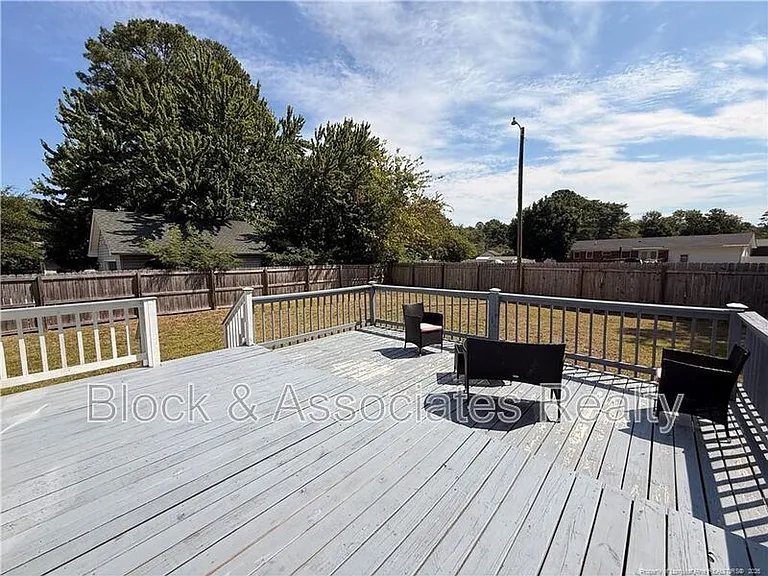 3460 McChoen Dr — Photo 22