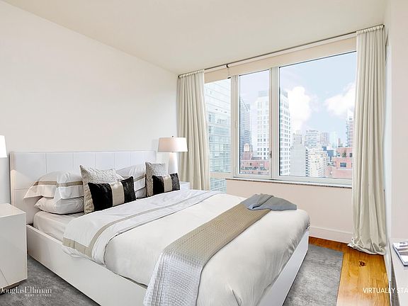 4th image of 250 E 53rd St APT 2104
