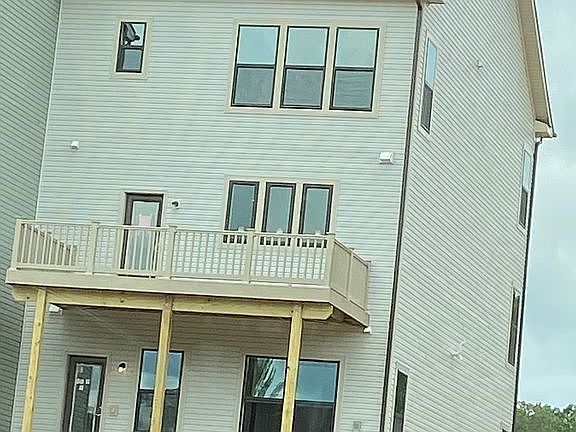 3rd image of 3339 Pitch Pine Dr