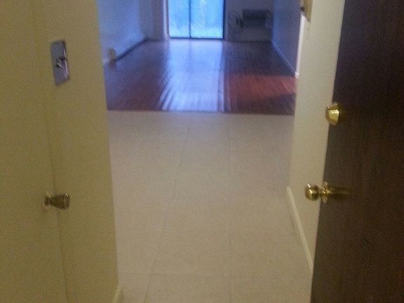 4th image of 24047 69th Ave #1
