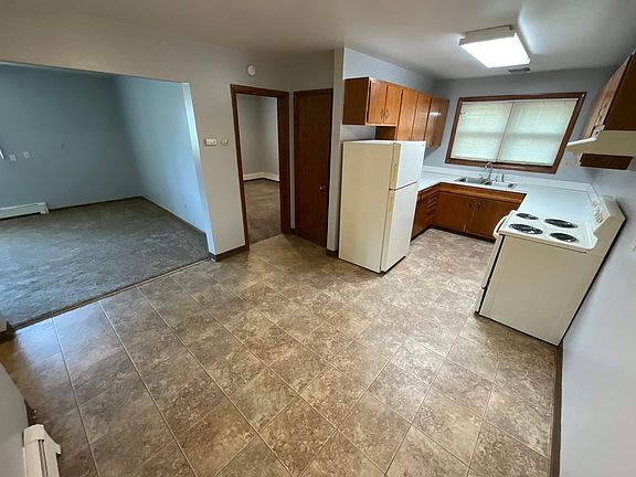 2nd image of 315 2nd Ave S #4