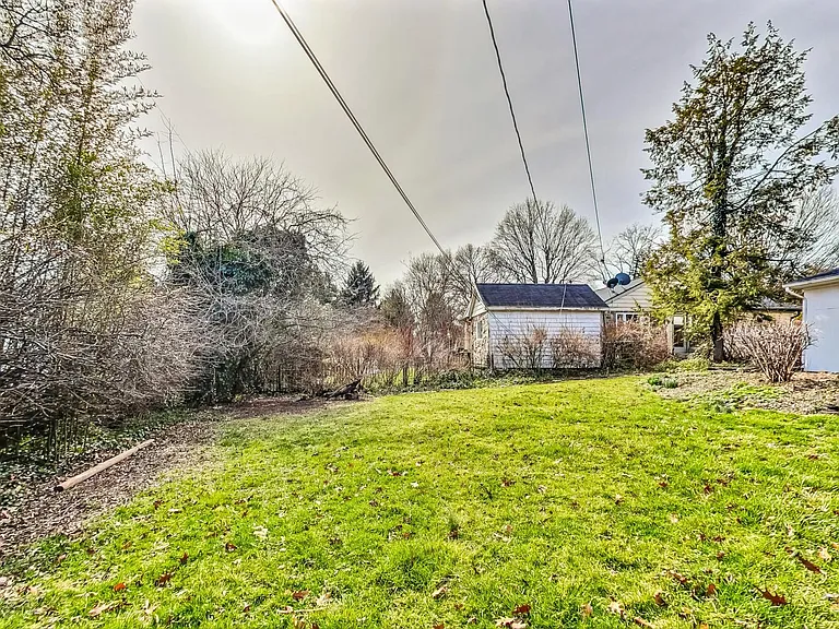 1208 Pinewood Dr — Photo 45