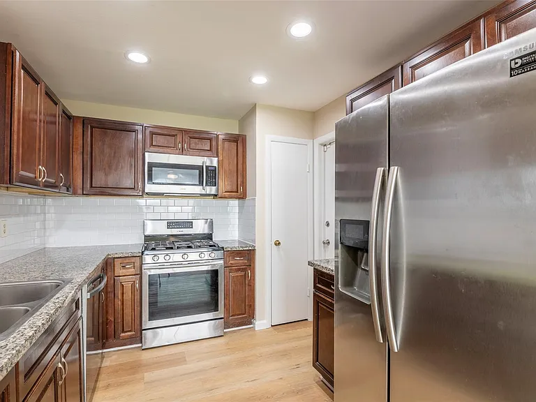 1262 Rock Canyon Dr — Photo 12