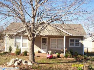907 Birch Ave, Wellston, OK 74881