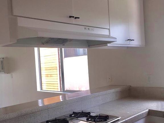 3rd image of 12631 Vanowen St APT 6