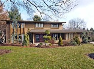 160 Devonwood Dr, Pittsburgh, PA 15241