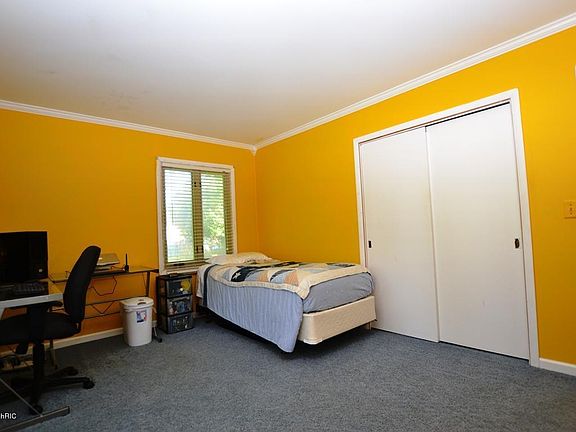 5th image of 1675 Acacia Dr NW