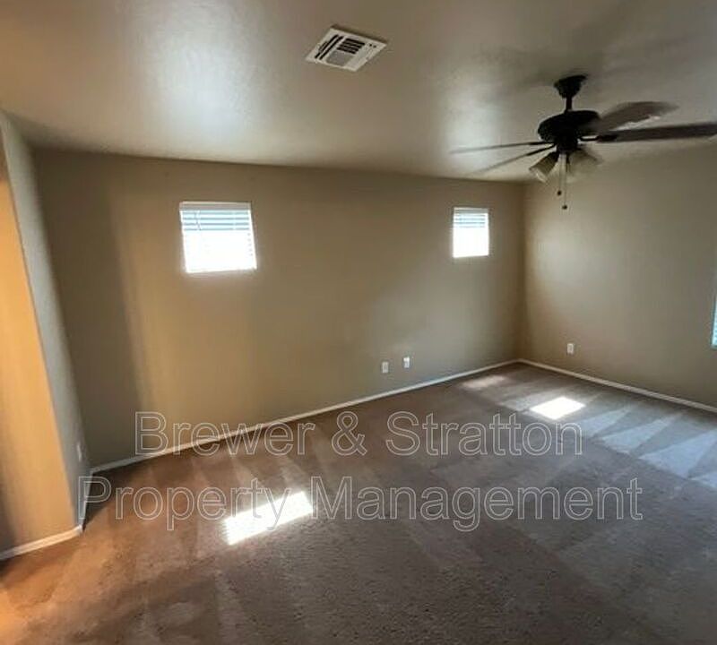 1st image of 3838 E Leslie Dr
