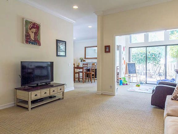 4th image of 3179 Sunburst Pl