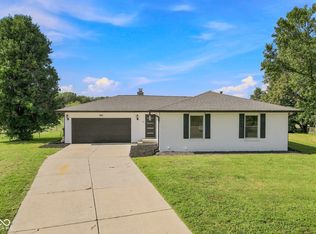 950 Norwood Ct, Columbus, IN 47203