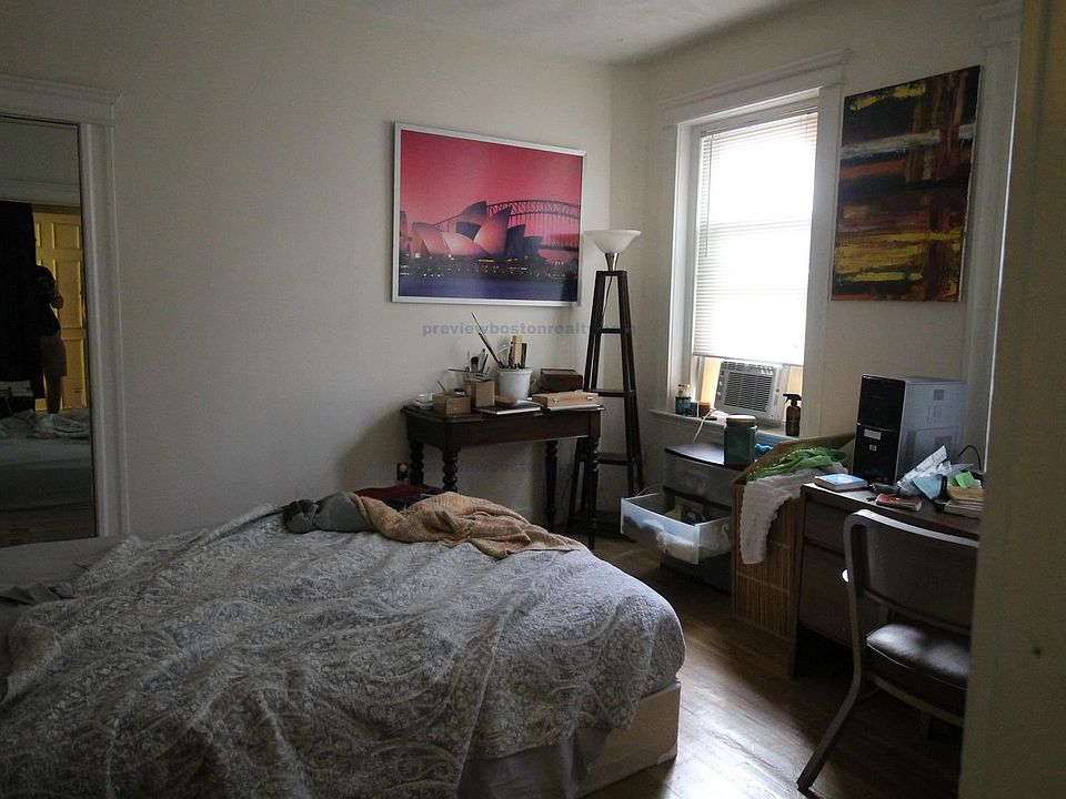 2nd image of 15 Colborne Rd #5BH