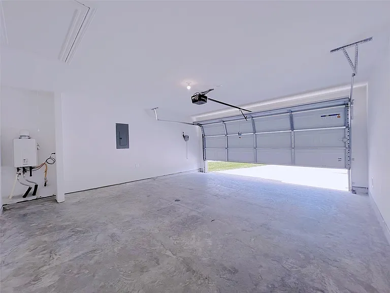 14866 Cypress Hollow Dr — Photo 24