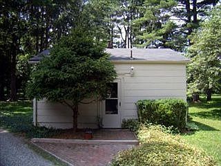 3rd image of 41 E Field Dr