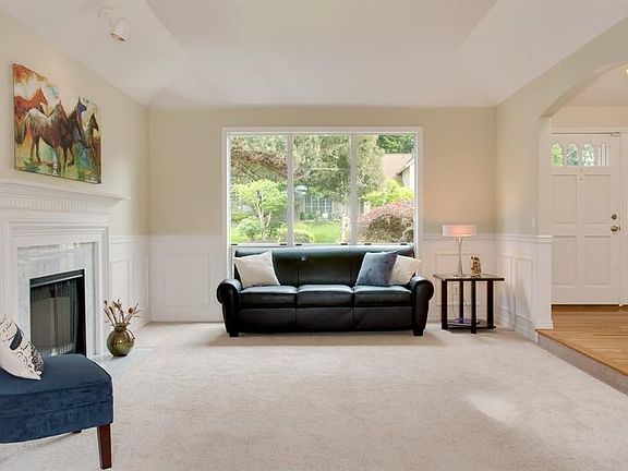 2nd image of 25611 Lake Wilderness Country Club Dr SE #C
