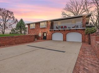 208 Tommys Dr, New Alexandria, PA 15670