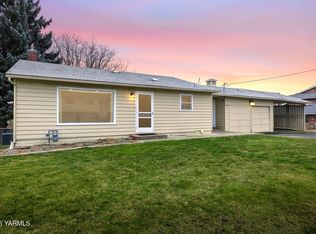 2202 W Logan Ave, Yakima, WA 98902