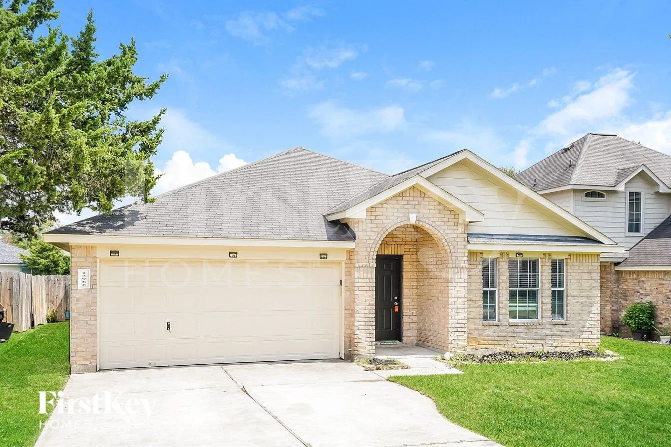 3 bed, 2.0 bath, 1576 sqft, $1,840 — Photo 2
