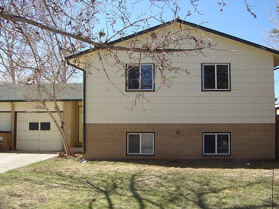 2nd image of 1802 Barratt St