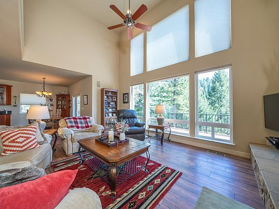 3rd image of 4510 Sierra Springs Dr