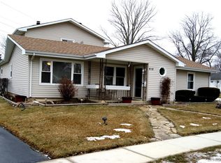 618 Nelson Ave, Romeoville, IL 60446