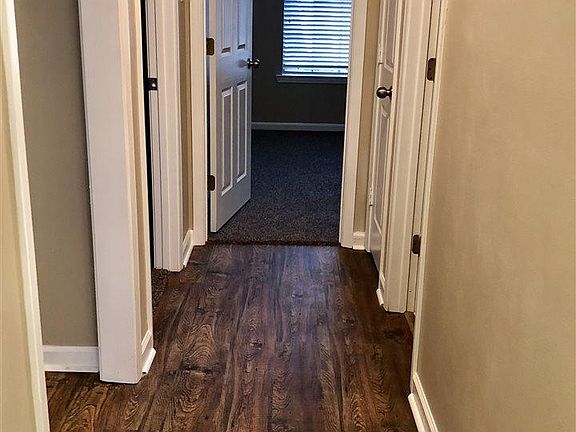 3rd image of 7216 Park Meadows Dr