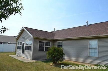 3rd image of 4519 Gary Ln