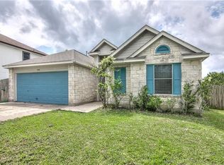 206 Sandhill Dr, Lockhart, TX 78644