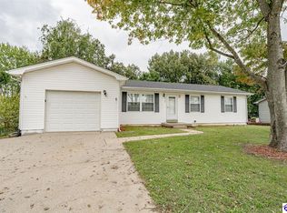 1480 Deering Ln, Radcliff, KY 40160