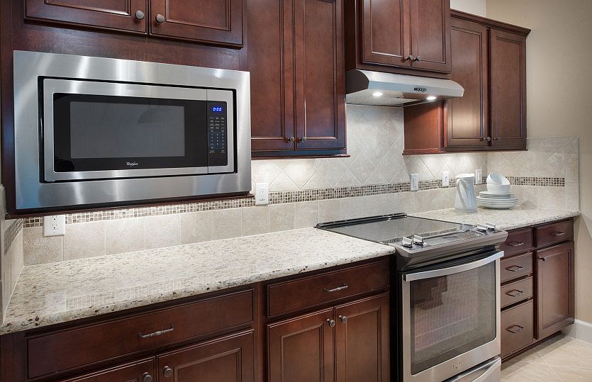 2nd image of 813 SW Pristine Dr