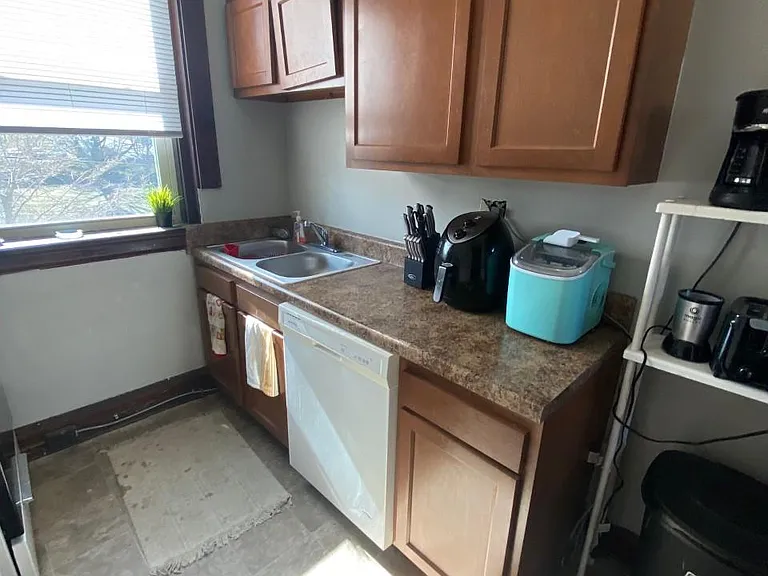 3201 Vine St — Photo 15