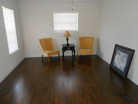 2nd image of 5618 NW Briarwood Ave