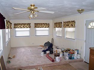 3rd image of 422 Sand Gate Dr