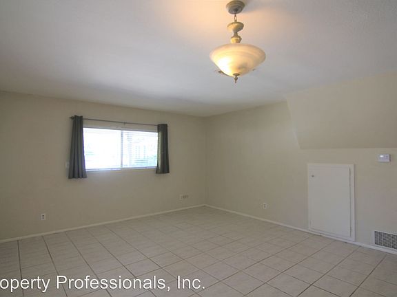 3rd image of 102 S Union Ave