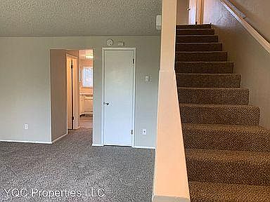 1st image of 1323 E Reserve St