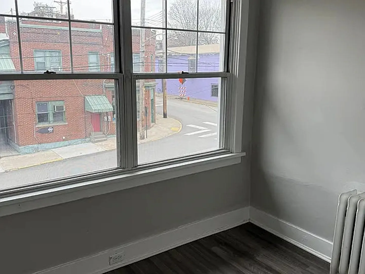 7403 Schoyer Ave — Photo 2