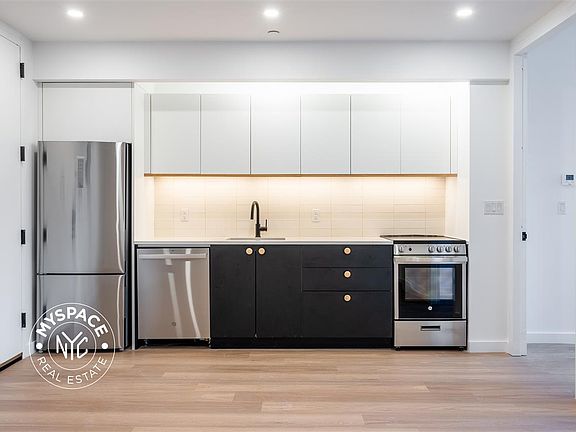 2nd image of 650 Madison St #4E