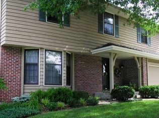 5834 SW 28th St, Topeka, KS 66614