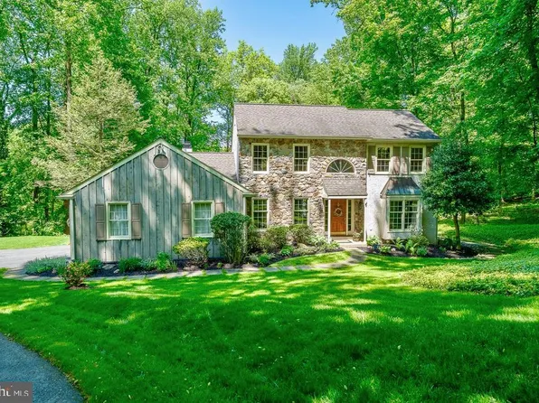 573 W Valley Rd, Wayne, PA 19087