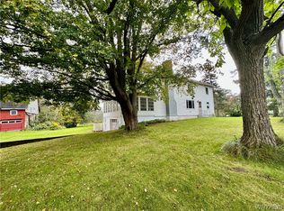 3184 Pearl Street Rd, Batavia, NY 14020