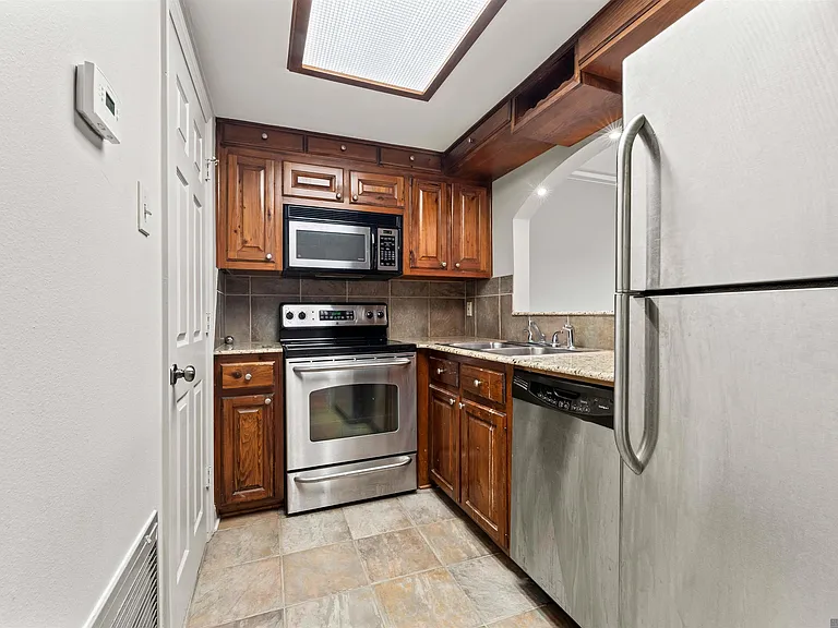 2045 N 3rd St #209 — Photo 4