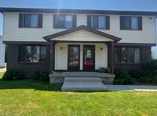 207 Seneca Creek Rd, Buffalo, NY 14224