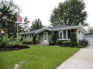 7100 Meadowlark Ct, Racine, WI 53402