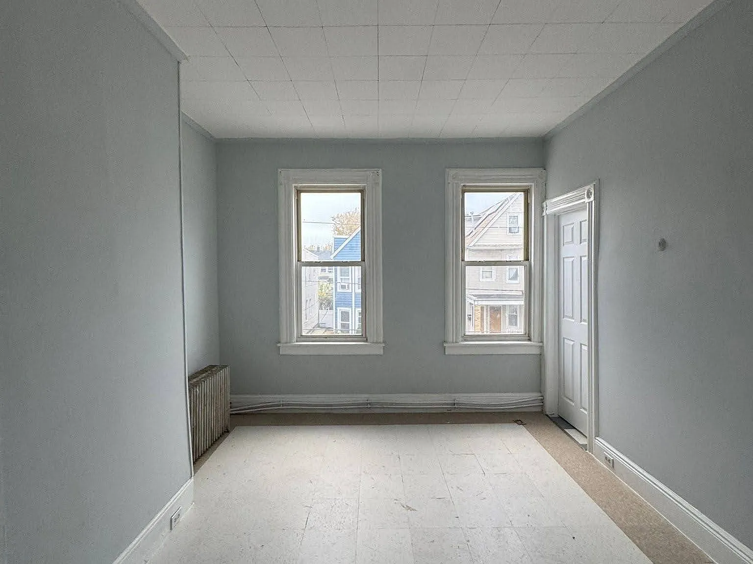 5 bed, $4,000 — Photo 2