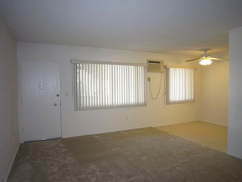 4th image of 567 N Holliston Ave APT 3
