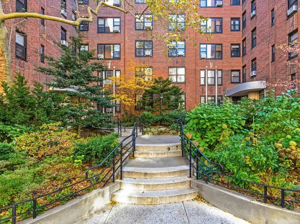 62 Park Terrace West image 16 of 18